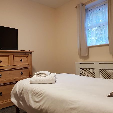 ويلينغبوره Finedon Lodge المظهر الخارجي الصورة