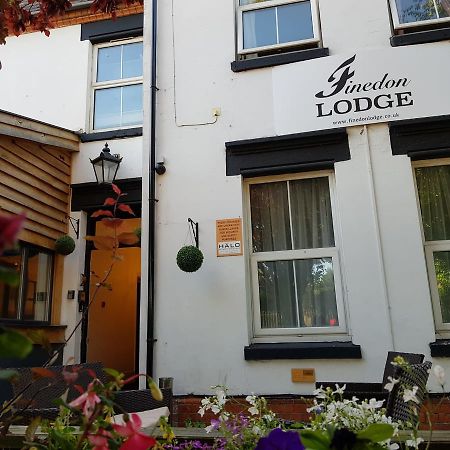 ويلينغبوره Finedon Lodge المظهر الخارجي الصورة