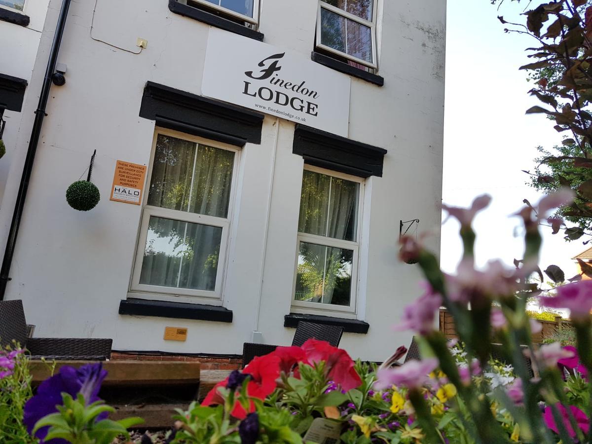 ويلينغبوره Finedon Lodge المظهر الخارجي الصورة